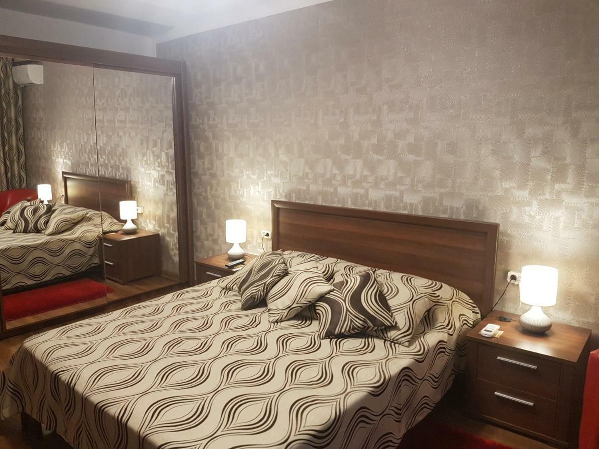 Casa Mirage Apartment Craiova Bagian luar foto