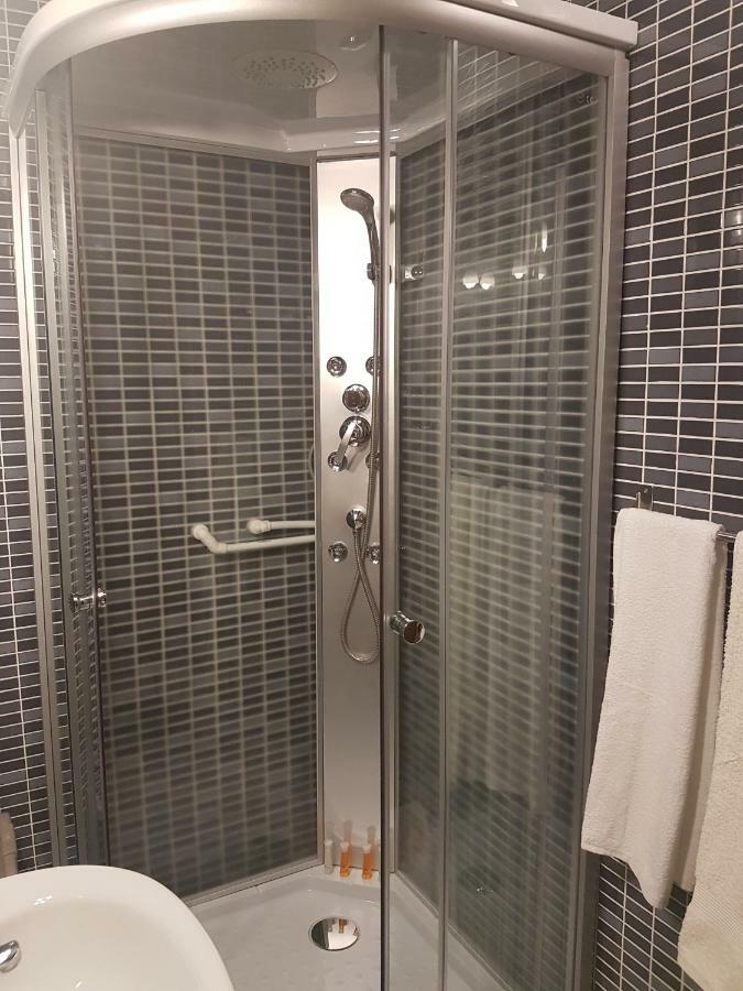 Casa Mirage Apartment Craiova Bagian luar foto