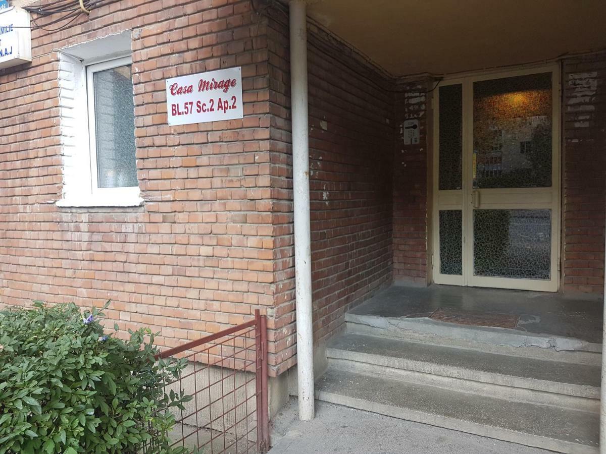 Casa Mirage Apartment Craiova Bagian luar foto